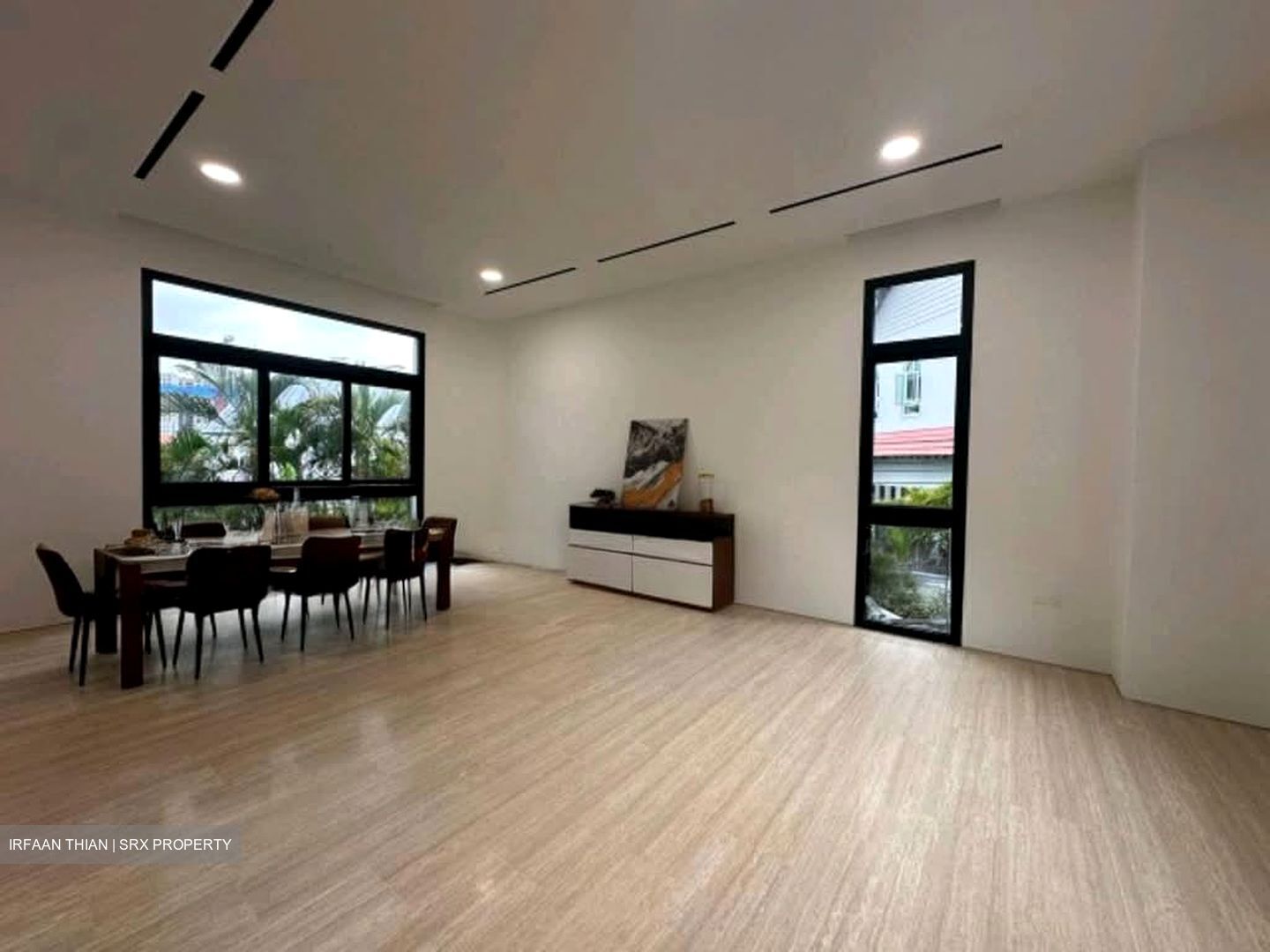 Grove Avenue (D10), Semi-Detached #539658131